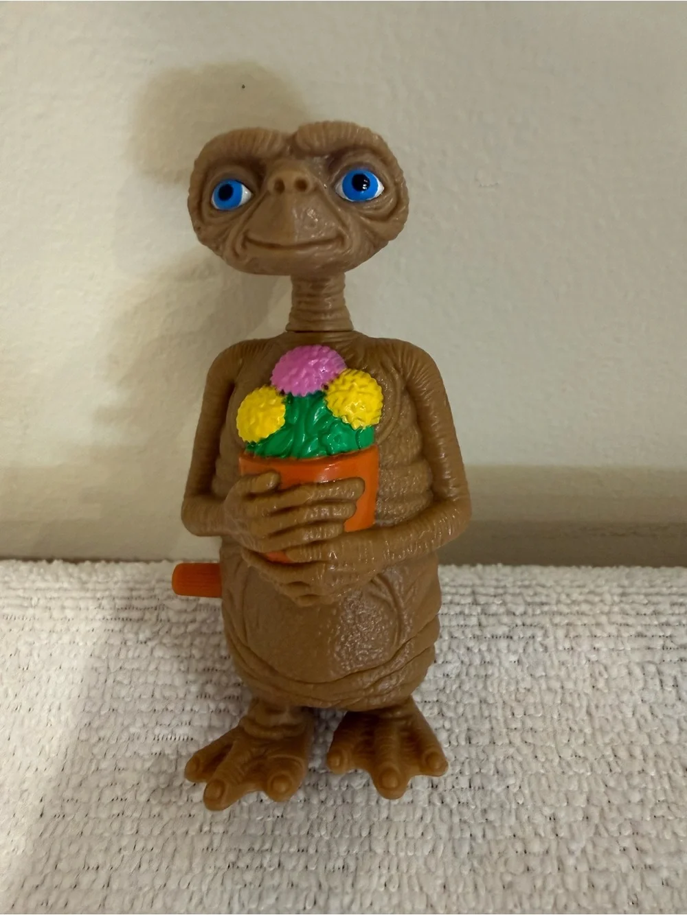 Vintage 1982 ET Extra-Terrestrial Brown Alien Figure with Colorful Flower Pot